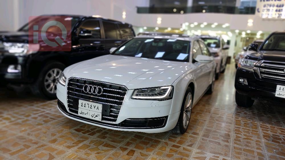 اودي A8